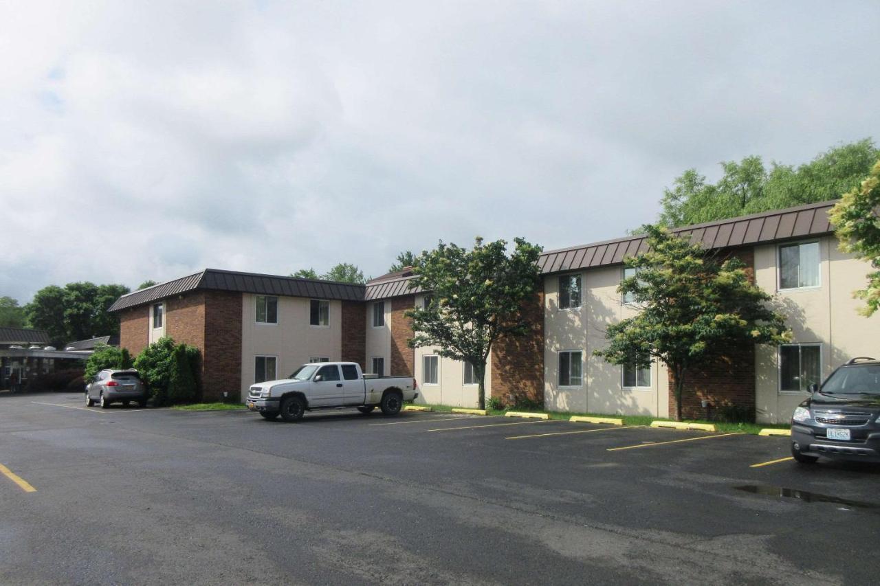 Quality Inn & Suites Owego Extérieur photo